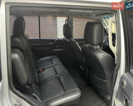 Серый Мицубиси Паджеро Вагон, объемом двигателя 3.2 л и пробегом 270 тыс. км за 16500 $, фото 3 на Automoto.ua