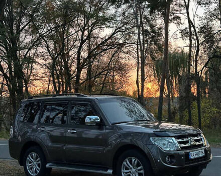 Серый Мицубиси Паджеро Вагон, объемом двигателя 3.2 л и пробегом 236 тыс. км за 16999 $, фото 32 на Automoto.ua