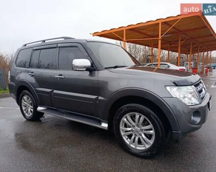 Сірий Міцубісі Паджеро Вагон, об'ємом двигуна 3.2 л та пробігом 183 тис. км за 17998 $, фото 4 на Automoto.ua