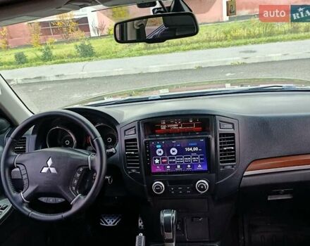 Міцубісі Паджеро Вагон 2013 у Харкові на Automoto.ua Сірий Міцубісі Паджеро Вагон, об'ємом двигуна 3.2 л та пробігом 183 тис. км за 19900 $, фото 15 на Automoto.ua