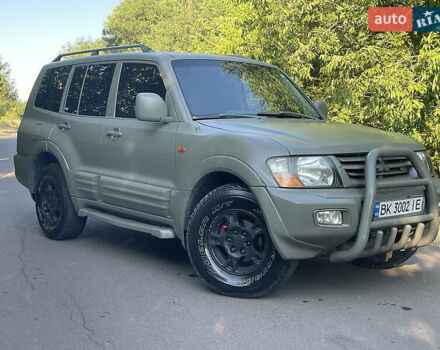 Сірий Міцубісі Паджеро Вагон, об'ємом двигуна 3.5 л та пробігом 299 тис. км за 5999 $, фото 1 на Automoto.ua