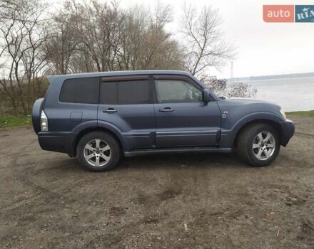 Серый Мицубиси Паджеро Вагон, объемом двигателя 3.2 л и пробегом 328 тыс. км за 8900 $, фото 1 на Automoto.ua