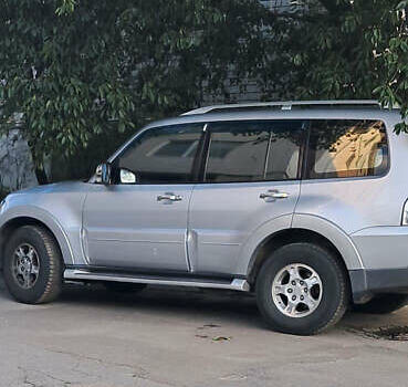 Сірий Міцубісі Паджеро Вагон, об'ємом двигуна 3 л та пробігом 242 тис. км за 10000 $, фото 1 на Automoto.ua