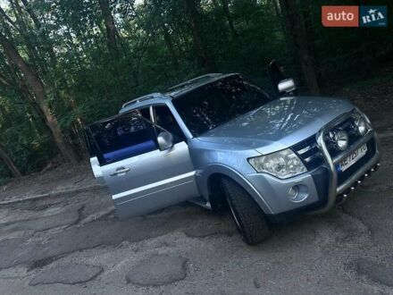 Мицубиси Паджеро Вагон 2007 в Павлограде на Automoto.ua Серый Мицубиси Паджеро Вагон, объемом двигателя 3.83 л и пробегом 350 тыс. км за 9999 $, фото 1 на Automoto.ua