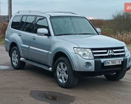 Серый Мицубиси Паджеро Вагон, объемом двигателя 3.2 л и пробегом 252 тыс. км за 12500 $, фото 1 на Automoto.ua