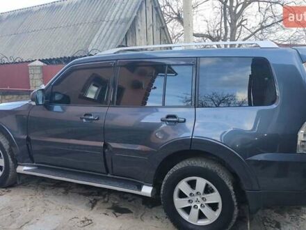 Серый Мицубиси Паджеро Вагон, объемом двигателя 3.2 л и пробегом 326 тыс. км за 13800 $, фото 1 на Automoto.ua