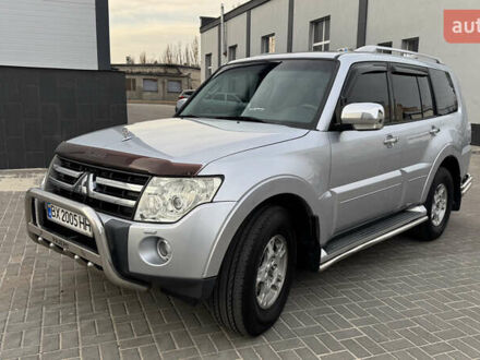 Серый Мицубиси Паджеро Вагон, объемом двигателя 2.97 л и пробегом 230 тыс. км за 11200 $, фото 1 на Automoto.ua