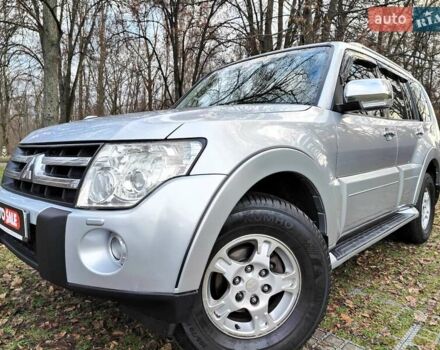 Серый Мицубиси Паджеро Вагон, объемом двигателя 3 л и пробегом 341 тыс. км за 11990 $, фото 1 на Automoto.ua