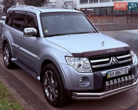 Сірий Міцубісі Паджеро Вагон, об'ємом двигуна 3.2 л та пробігом 180 тис. км за 16500 $, фото 1 на Automoto.ua