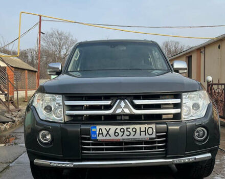 Серый Мицубиси Паджеро Вагон, объемом двигателя 3.2 л и пробегом 220 тыс. км за 17000 $, фото 1 на Automoto.ua