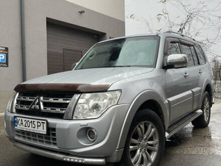 Серый Мицубиси Паджеро Вагон, объемом двигателя 3.2 л и пробегом 270 тыс. км за 16500 $, фото 1 на Automoto.ua