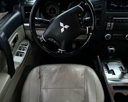 Синий Мицубиси Паджеро Вагон, объемом двигателя 3 л и пробегом 221 тыс. км за 9800 $, фото 8 на Automoto.ua