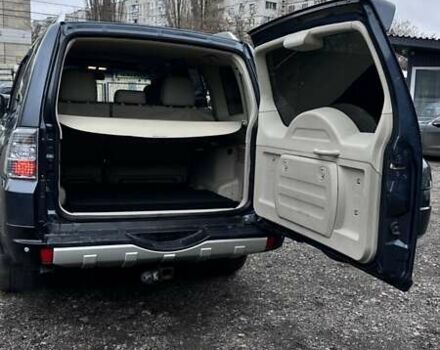 Синий Мицубиси Паджеро Вагон, объемом двигателя 3 л и пробегом 221 тыс. км за 9800 $, фото 11 на Automoto.ua