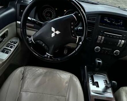 Синий Мицубиси Паджеро Вагон, объемом двигателя 3 л и пробегом 221 тыс. км за 9800 $, фото 13 на Automoto.ua