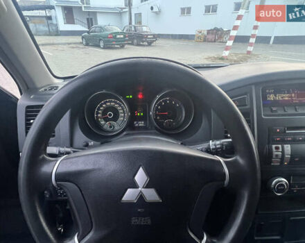 Зеленый Мицубиси Паджеро Вагон, объемом двигателя 3.2 л и пробегом 220 тыс. км за 7200 $, фото 53 на Automoto.ua