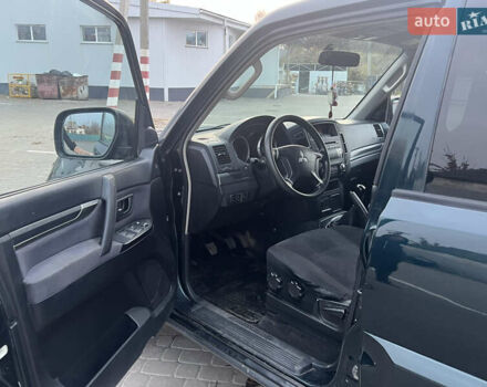 Зеленый Мицубиси Паджеро Вагон, объемом двигателя 3.2 л и пробегом 220 тыс. км за 7200 $, фото 49 на Automoto.ua