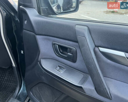 Зеленый Мицубиси Паджеро Вагон, объемом двигателя 3.2 л и пробегом 220 тыс. км за 7200 $, фото 71 на Automoto.ua