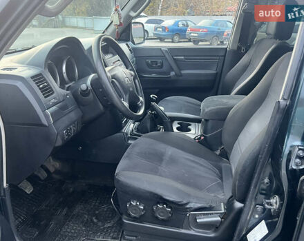 Зеленый Мицубиси Паджеро Вагон, объемом двигателя 3.2 л и пробегом 220 тыс. км за 7200 $, фото 51 на Automoto.ua