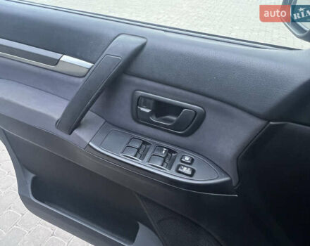 Зеленый Мицубиси Паджеро Вагон, объемом двигателя 3.2 л и пробегом 220 тыс. км за 7200 $, фото 62 на Automoto.ua