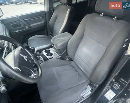 Зеленый Мицубиси Паджеро Вагон, объемом двигателя 3.2 л и пробегом 220 тыс. км за 7200 $, фото 52 на Automoto.ua