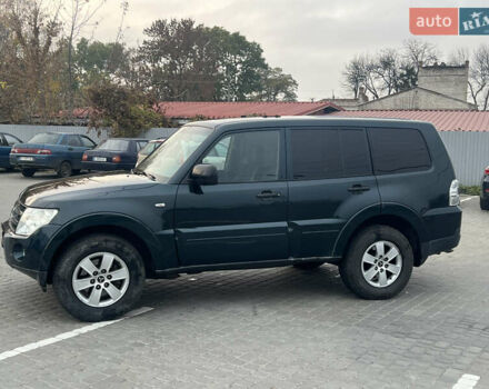 Зеленый Мицубиси Паджеро Вагон, объемом двигателя 3.2 л и пробегом 220 тыс. км за 7200 $, фото 7 на Automoto.ua