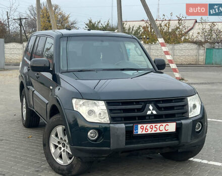 Зеленый Мицубиси Паджеро Вагон, объемом двигателя 3.2 л и пробегом 220 тыс. км за 7200 $, фото 4 на Automoto.ua