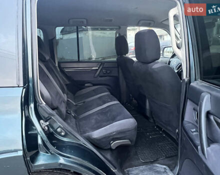 Зеленый Мицубиси Паджеро Вагон, объемом двигателя 3.2 л и пробегом 220 тыс. км за 7200 $, фото 65 на Automoto.ua