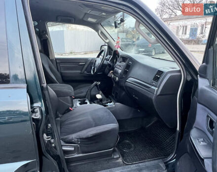 Зеленый Мицубиси Паджеро Вагон, объемом двигателя 3.2 л и пробегом 220 тыс. км за 7200 $, фото 67 на Automoto.ua