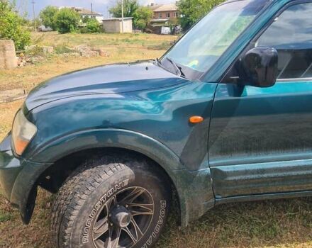 Зелений Міцубісі Паджеро Вагон, об'ємом двигуна 3.5 л та пробігом 300 тис. км за 8000 $, фото 1 на Automoto.ua