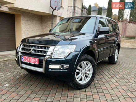 Міцубісі Паджеро Вагон 2017 у Чернівцях на Automoto.ua Зелений Міцубісі Паджеро Вагон, об'ємом двигуна 3.2 л та пробігом 138 тис. км за 26000 $, фото 1 на Automoto.ua