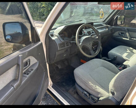 Білий Міцубісі Паджеро, об'ємом двигуна 2.97 л та пробігом 280 тис. км за 6400 $, фото 9 на Automoto.ua