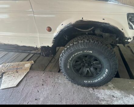 Белый Мицубиси Паджеро, объемом двигателя 3 л и пробегом 280 тыс. км за 6400 $, фото 10 на Automoto.ua