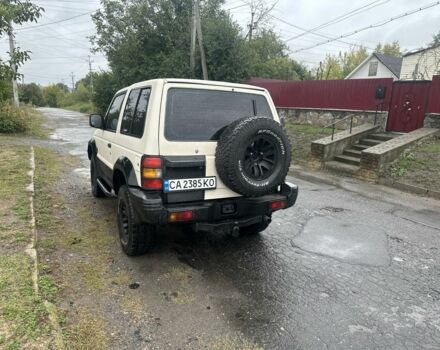 Белый Мицубиси Паджеро, объемом двигателя 3 л и пробегом 280 тыс. км за 6400 $, фото 5 на Automoto.ua