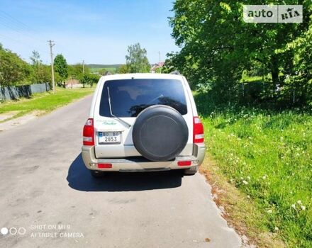 Білий Міцубісі Паджеро, об'ємом двигуна 3.8 л та пробігом 320 тис. км за 9200 $, фото 1 на Automoto.ua