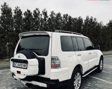 Білий Міцубісі Паджеро, об'ємом двигуна 2.97 л та пробігом 245 тис. км за 9850 $, фото 15 на Automoto.ua