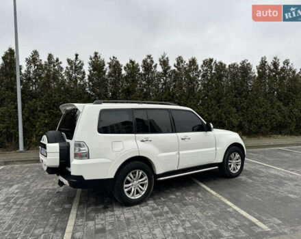 Білий Міцубісі Паджеро, об'ємом двигуна 2.97 л та пробігом 245 тис. км за 8900 $, фото 11 на Automoto.ua