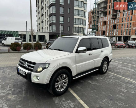 Білий Міцубісі Паджеро, об'ємом двигуна 2.97 л та пробігом 245 тис. км за 8900 $, фото 1 на Automoto.ua