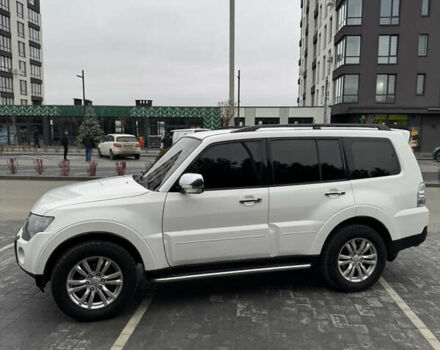 Білий Міцубісі Паджеро, об'ємом двигуна 2.97 л та пробігом 245 тис. км за 8900 $, фото 35 на Automoto.ua