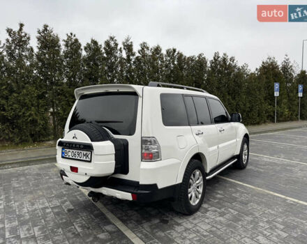 Білий Міцубісі Паджеро, об'ємом двигуна 2.97 л та пробігом 245 тис. км за 8900 $, фото 13 на Automoto.ua