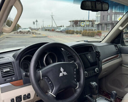 Білий Міцубісі Паджеро, об'ємом двигуна 2.97 л та пробігом 245 тис. км за 8900 $, фото 18 на Automoto.ua