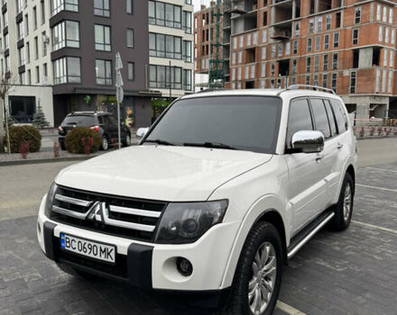 Білий Міцубісі Паджеро, об'ємом двигуна 2.97 л та пробігом 245 тис. км за 8900 $, фото 33 на Automoto.ua