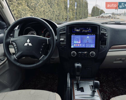 Білий Міцубісі Паджеро, об'ємом двигуна 2.97 л та пробігом 245 тис. км за 9850 $, фото 17 на Automoto.ua