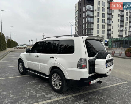 Білий Міцубісі Паджеро, об'ємом двигуна 2.97 л та пробігом 245 тис. км за 8900 $, фото 16 на Automoto.ua