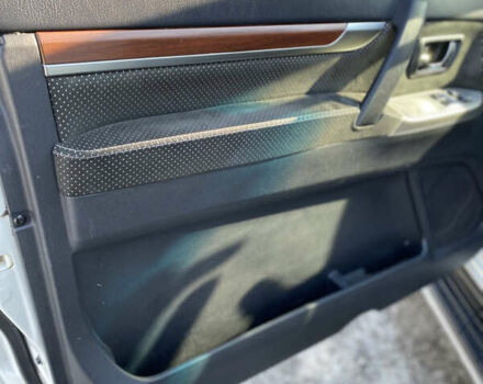 Белый Мицубиси Паджеро, объемом двигателя 2.97 л и пробегом 310 тыс. км за 13900 $, фото 15 на Automoto.ua