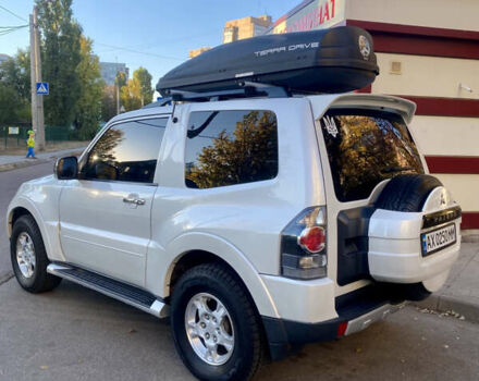 Белый Мицубиси Паджеро, объемом двигателя 2.97 л и пробегом 310 тыс. км за 13900 $, фото 6 на Automoto.ua