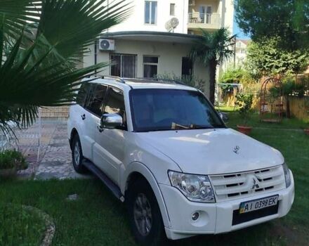 Белый Мицубиси Паджеро, объемом двигателя 3 л и пробегом 275 тыс. км за 10000 $, фото 7 на Automoto.ua