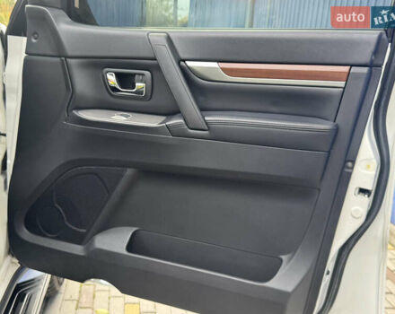 Белый Мицубиси Паджеро, объемом двигателя 3 л и пробегом 197 тыс. км за 12900 $, фото 36 на Automoto.ua