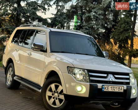 Белый Мицубиси Паджеро, объемом двигателя 3 л и пробегом 197 тыс. км за 12900 $, фото 9 на Automoto.ua