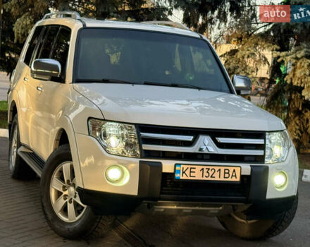 Белый Мицубиси Паджеро, объемом двигателя 3 л и пробегом 197 тыс. км за 12900 $, фото 6 на Automoto.ua