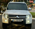 Белый Мицубиси Паджеро, объемом двигателя 3 л и пробегом 197 тыс. км за 12900 $, фото 1 на Automoto.ua
